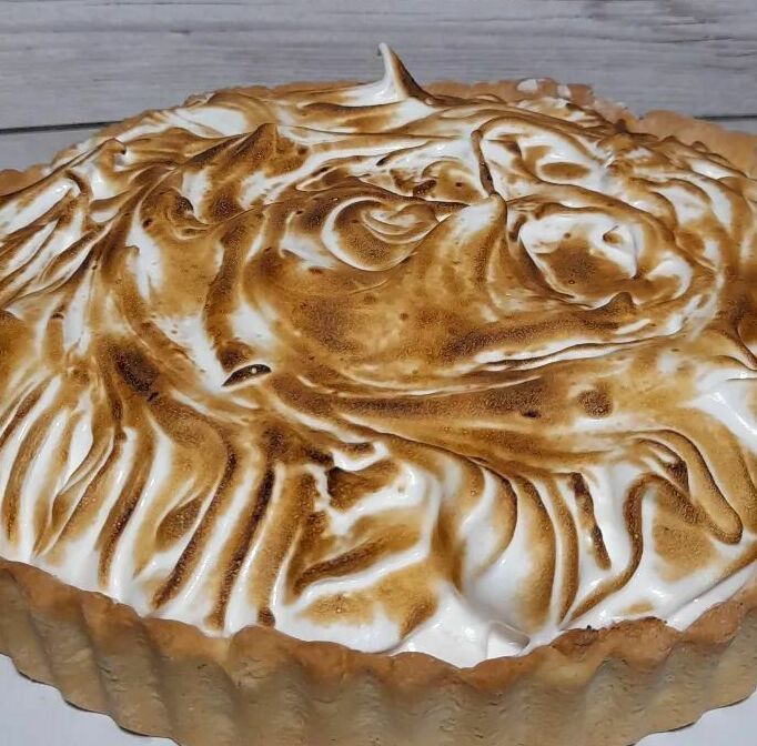 Giant Lemon Meringue Tart